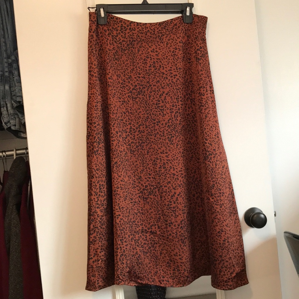♦️Lulus skirt